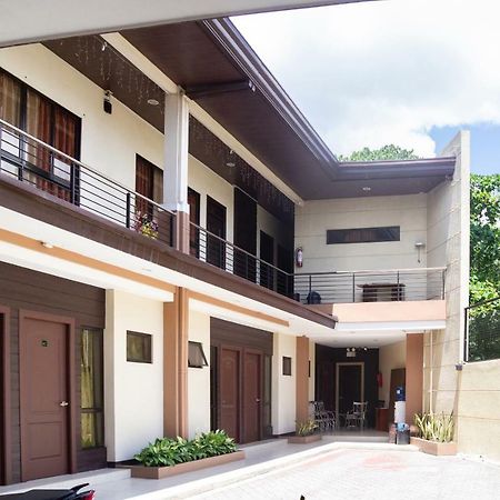 Oyo 153 Espacio De Clarita Hometel Davao Luaran gambar